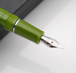 jinhao-82-fountain-pen-green-front